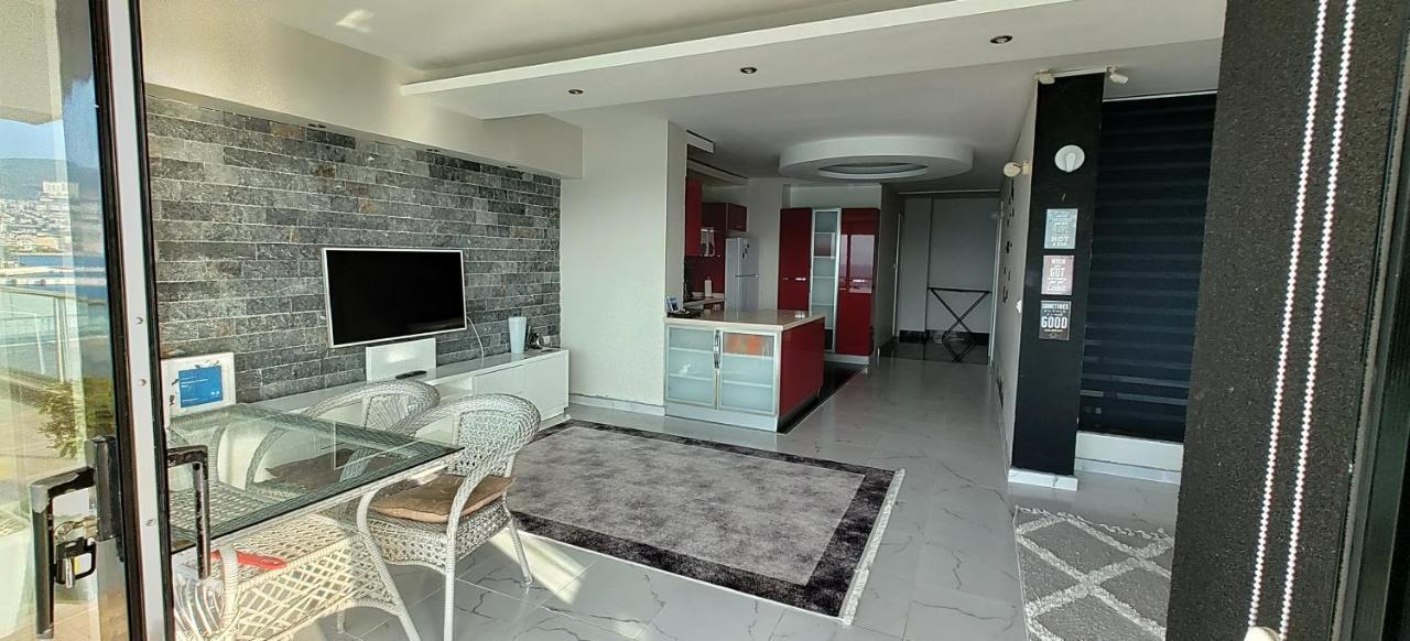 Appartamento Amazing Seaview Flat Kusadası Esterno foto