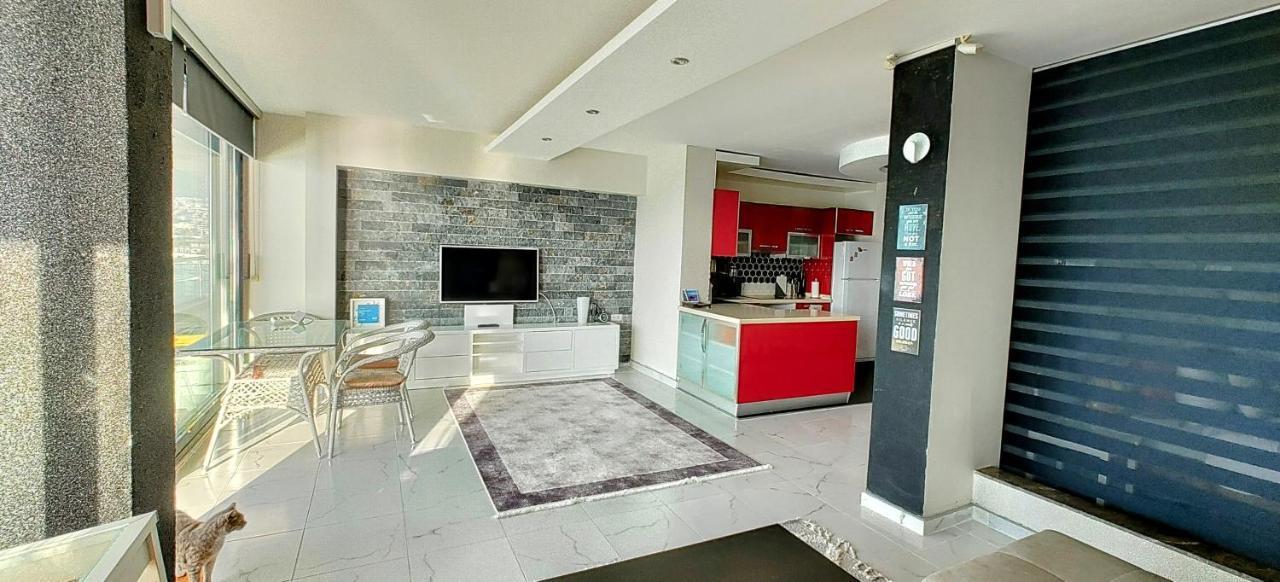 Appartamento Amazing Seaview Flat Kusadası Esterno foto