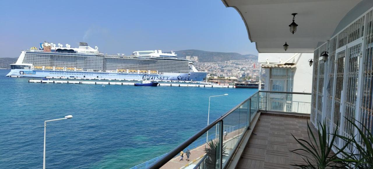 Appartamento Amazing Seaview Flat Kusadası Esterno foto