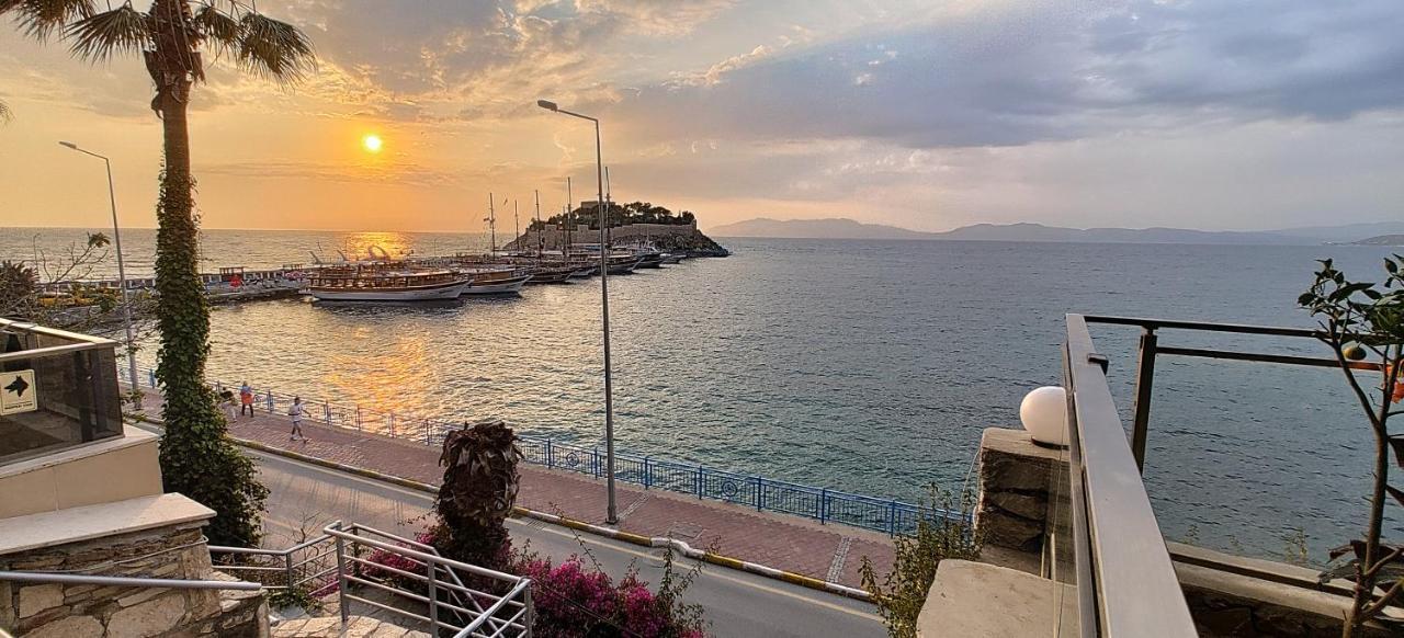 Appartamento Amazing Seaview Flat Kusadası Esterno foto
