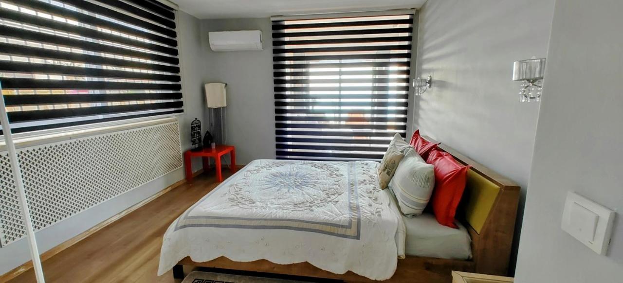 Appartamento Amazing Seaview Flat Kusadası Esterno foto
